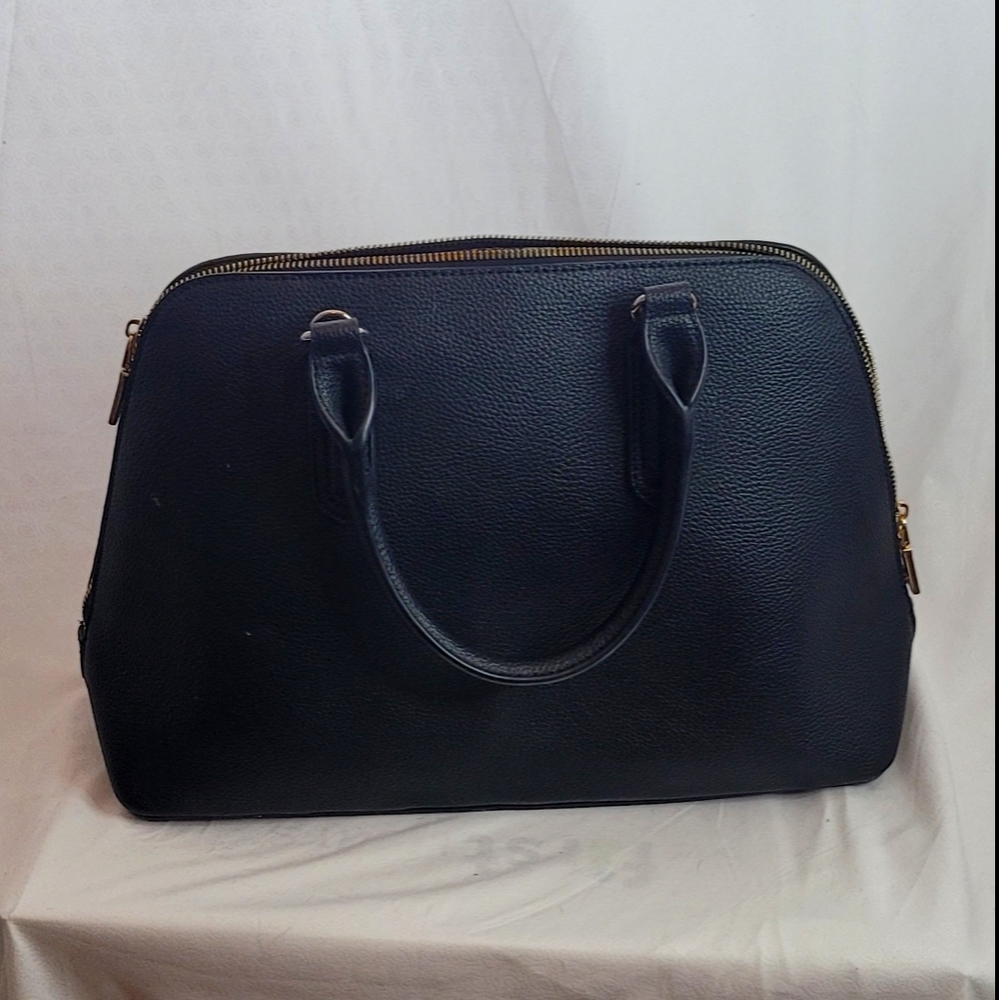 Black tote
